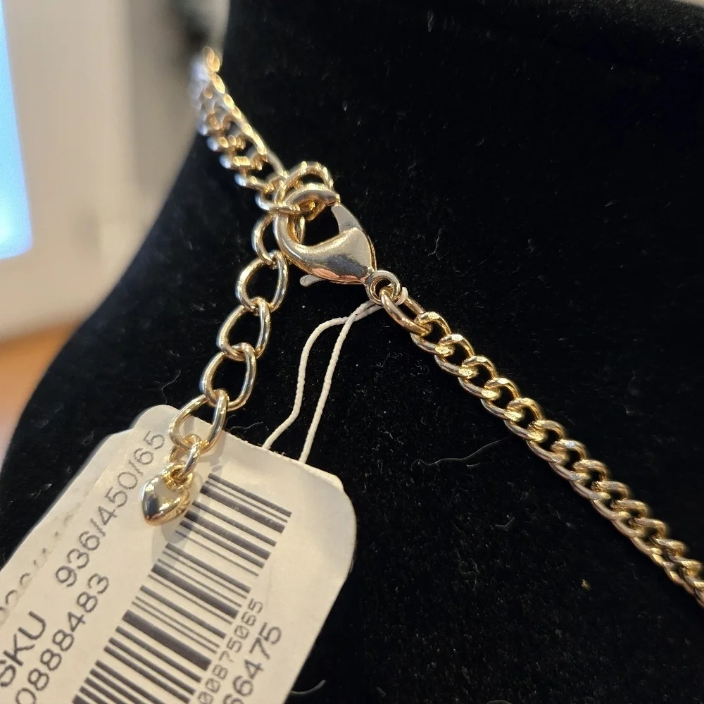 Elegant Gold and Black Statement Necklace